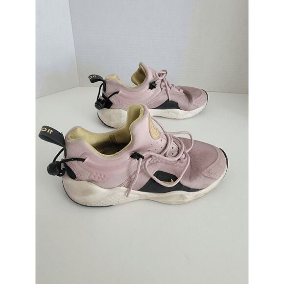 Nike Air Huarache City Move Women's Plum Chalk Sneakers Size 7.5 - Picture 2 of 5